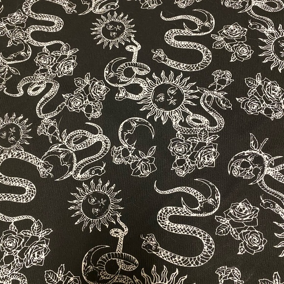 No Boundaries Juniors Long Sleeve Crew Neck Rib Tee Plus Size XXXL-21 Celestial - Picture 8 of 9